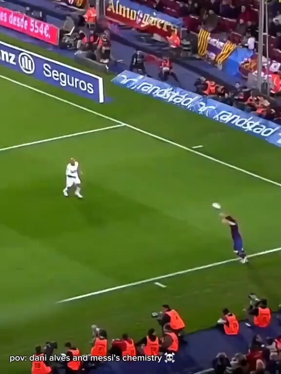 Messi Dani Alves chemistry