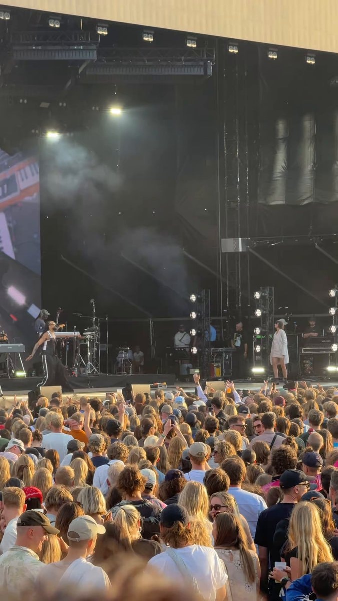 Blood Orange You're Not Good Enough live at Syd For Solen