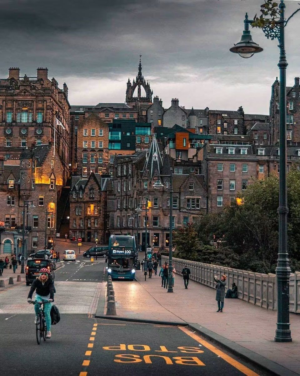 Edinburgh Scotland street scene