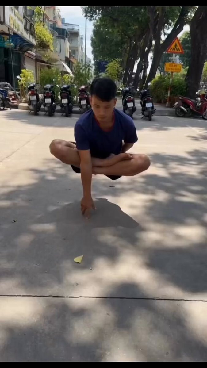 Street levitation pose