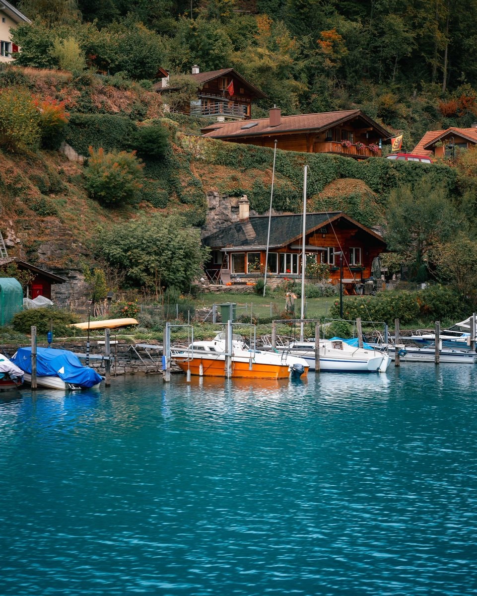 Switzerland scenic landscape (photo 2 of 4)