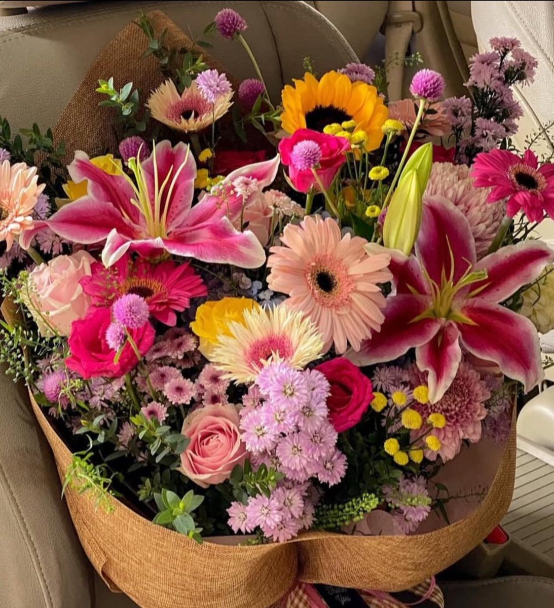 Lilya Vibe bouquet (photo 2 of 2)