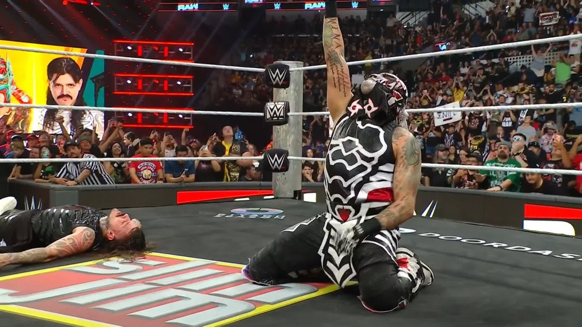 PENTA Money in the Bank ladder match