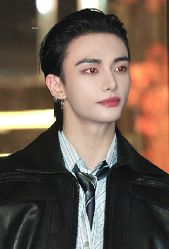 Hyunjin Stray Kids Versace Show