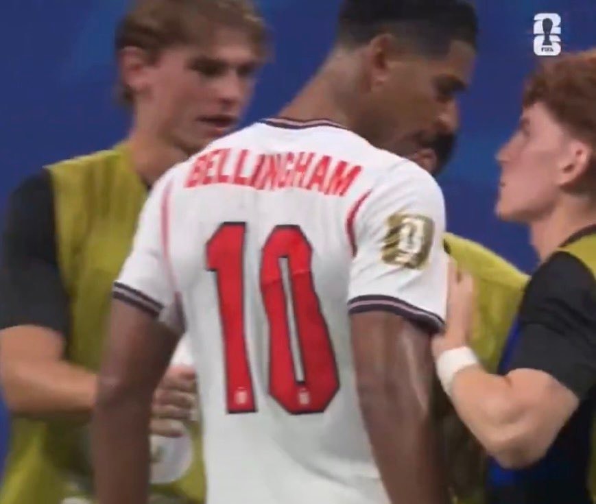 Jude Bellingham Argentina confrontation (photo 2 of 2)