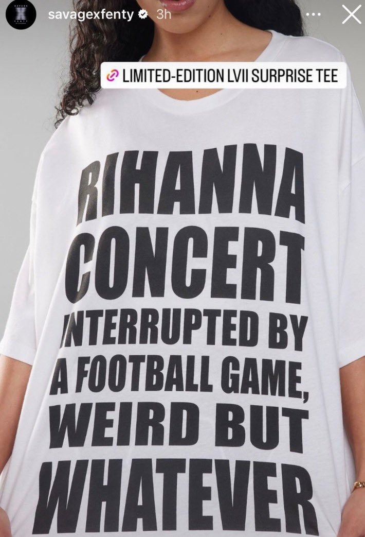 Rihanna Super Bowl merch (photo 2 of 4)