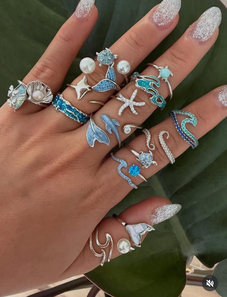 Rings on hand