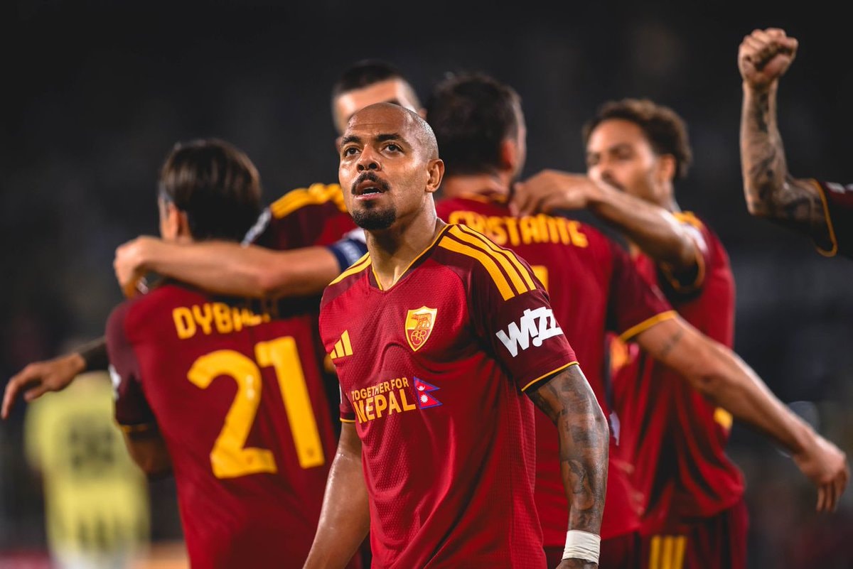 AS Roma Together for Nepal Istanbul (photo 3 of 4)