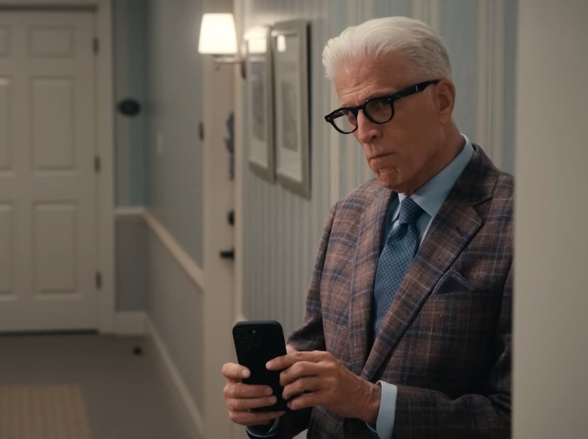 A Man on the Inside Season 3
