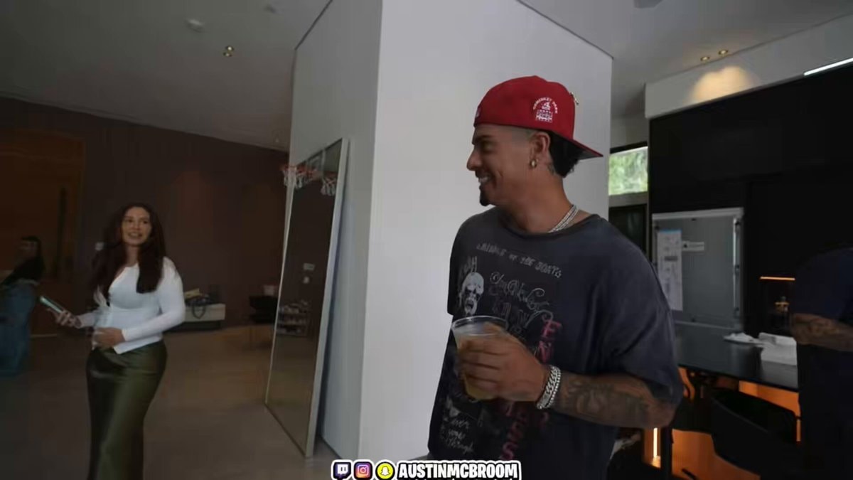 Austin McBroom meets new baby Austin McBroom meets new baby