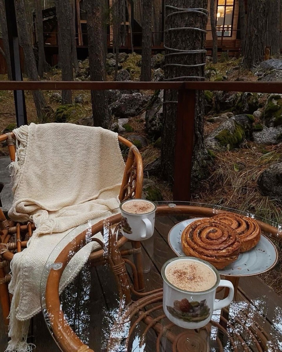 cozy autumn coffee and cinnamon rolls