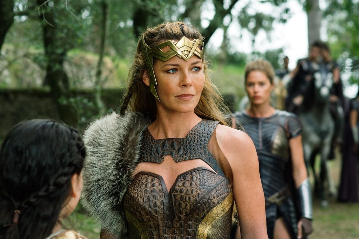 Connie Nielsen 61st birthday (photo 2 of 4)