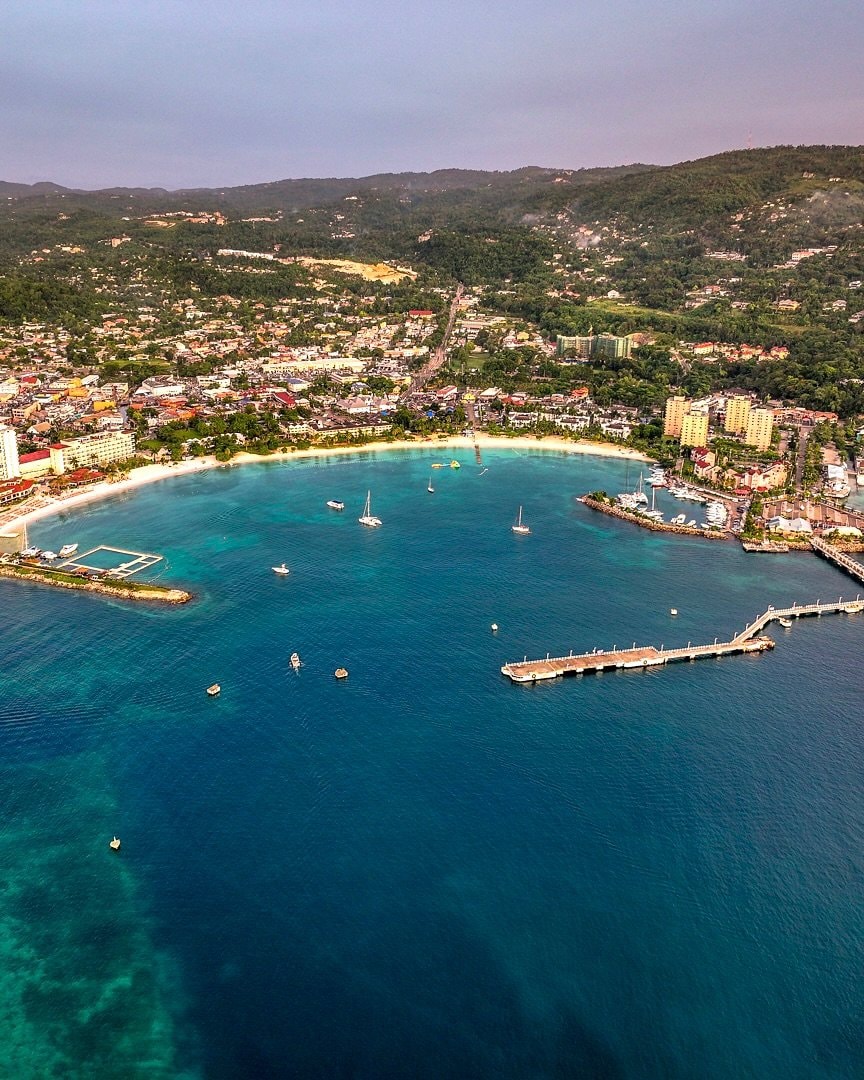 Beautiful summer in Jamaica (photo 2 of 2)