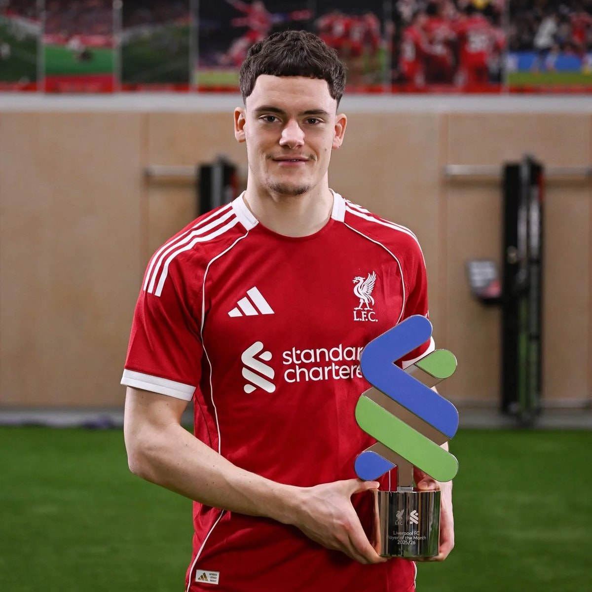 Florian Wirtz Liverpool trophy