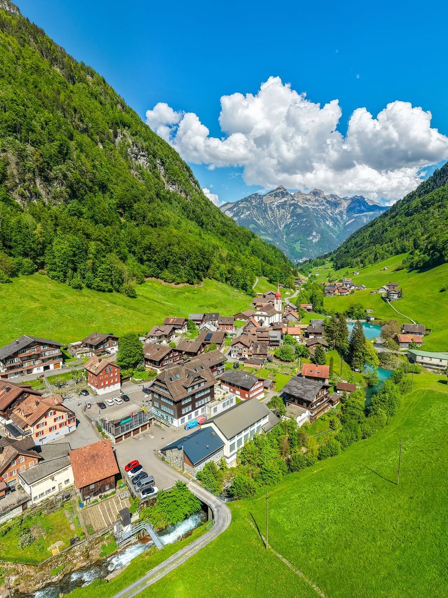 Lauterbrunnen Switzerland 🇨🇭 (photo 3 of 4)