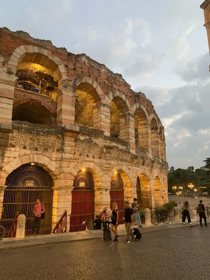 Verona Italy sunset landscape (photo 3 of 4)