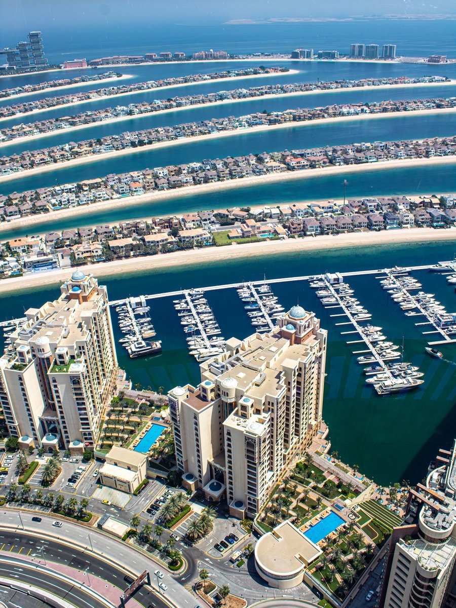 palm jumeirah dubai (photo 3 of 3)