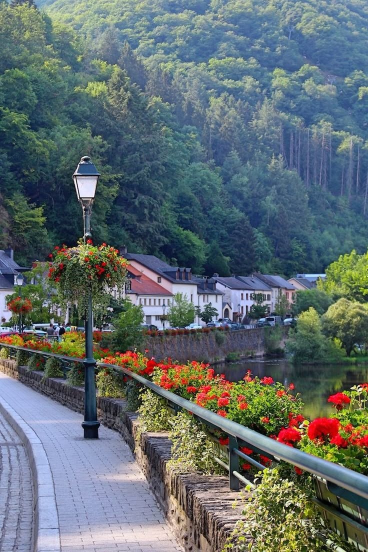 Luxembourg (photo 2 of 4)