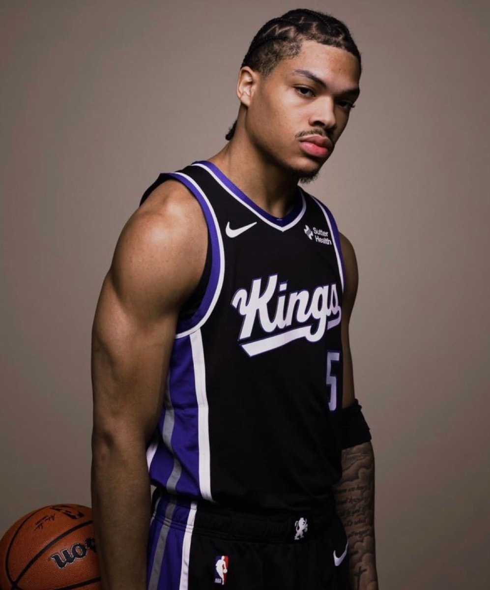 Darius Acuff Jr Kings debut 25 points