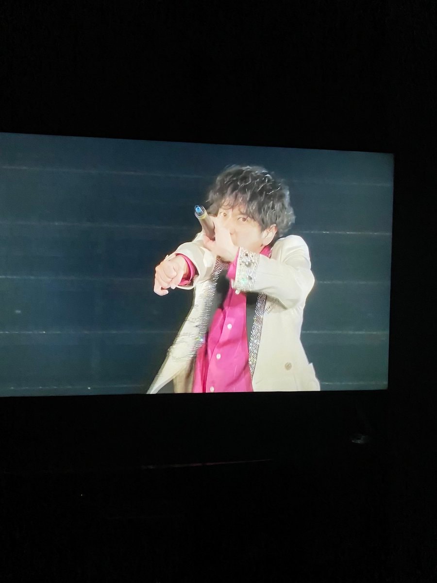 Ninomiya live performance