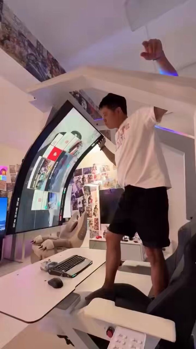 person living in 2050