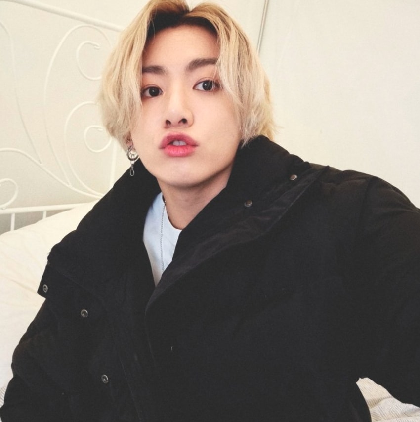 Jungkook blonde hair record