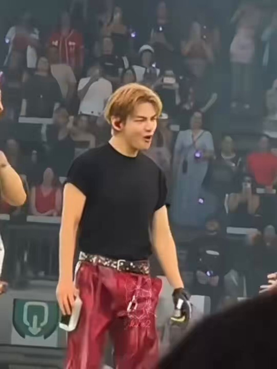 BTS tease Yoongi scream 😭😂