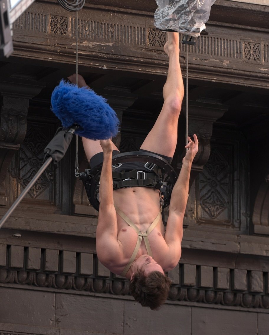 Tom Holland Spider-Man BTS scene (photo 2 of 2) Tom Holland Spider-Man BTS scene (photo 2 of 2)