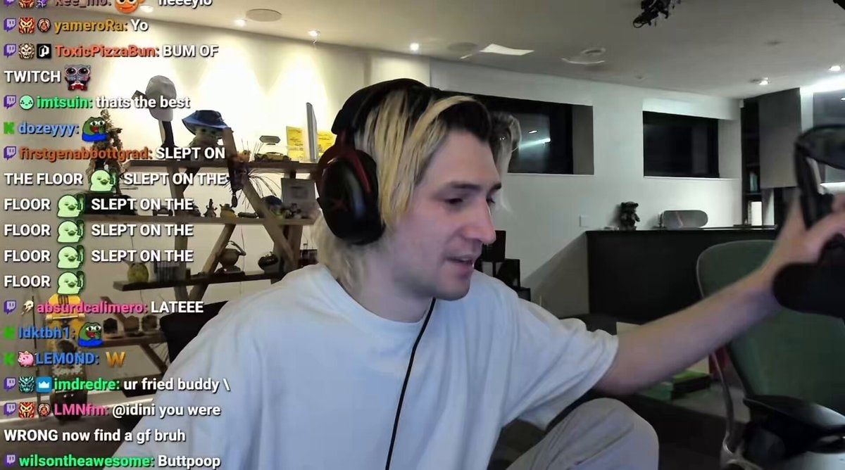 xQc reacts to Streamer Awards snub