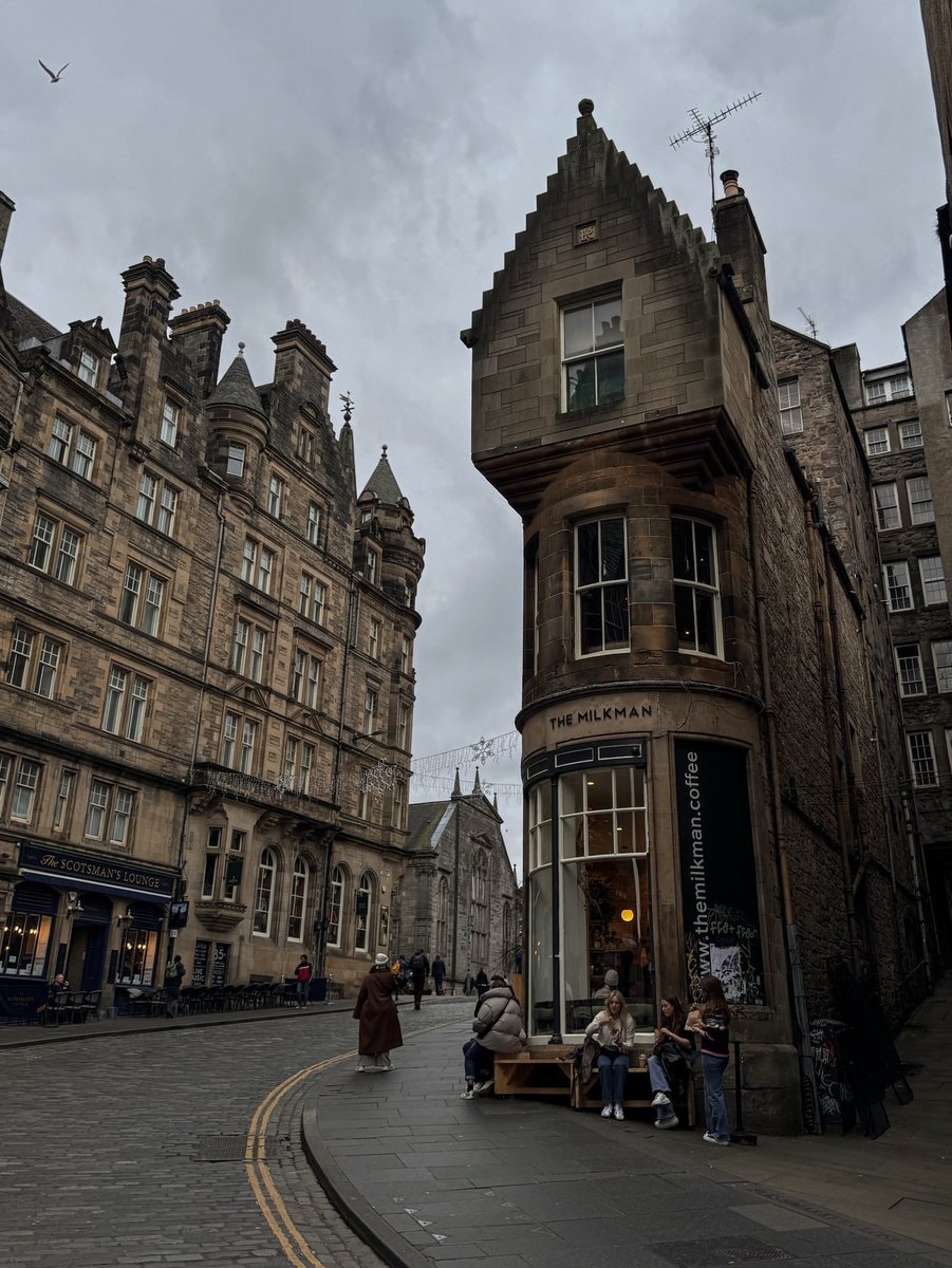 Edinburgh Scotland monument (photo 2 of 4)