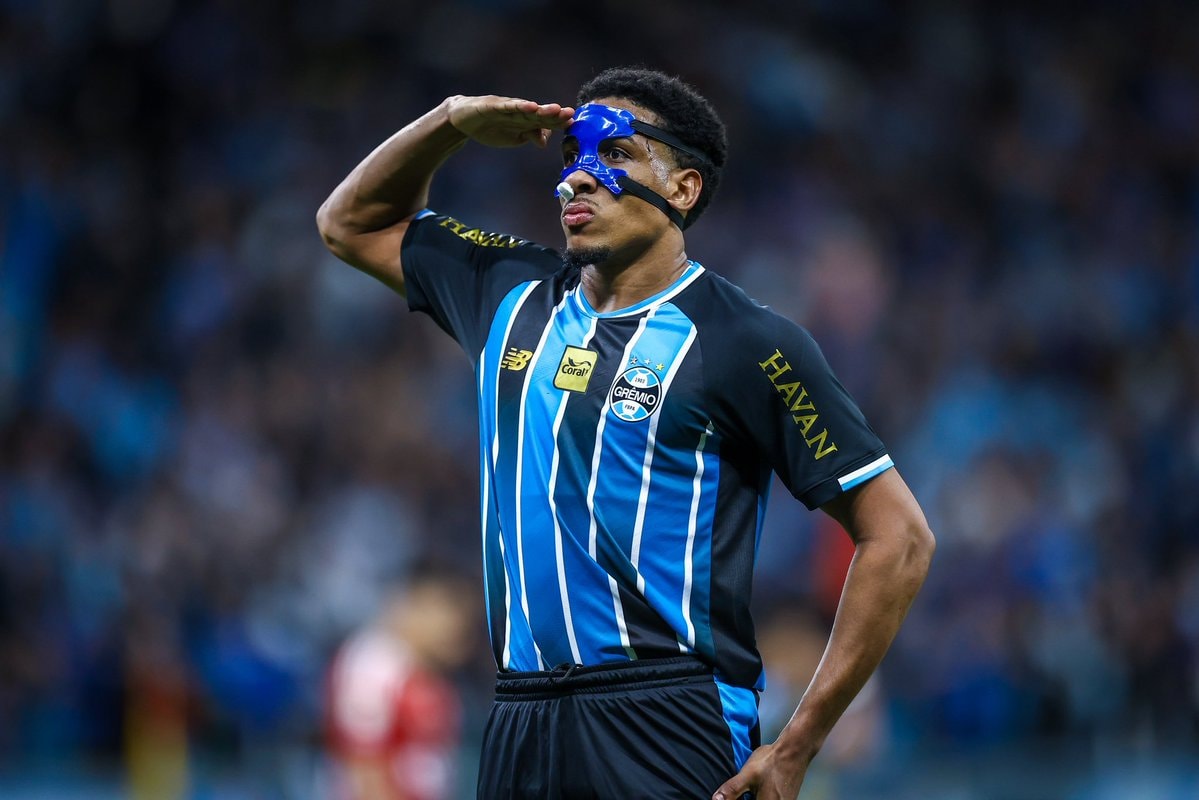 Wallace Grêmio center-back