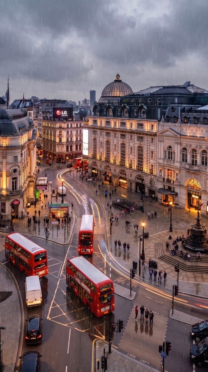 Piccadilly Circus London