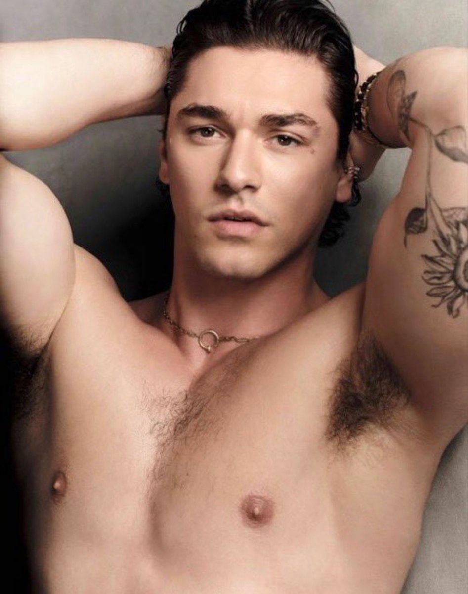 Belmont Cameli for VMAN (photo 2 of 4)