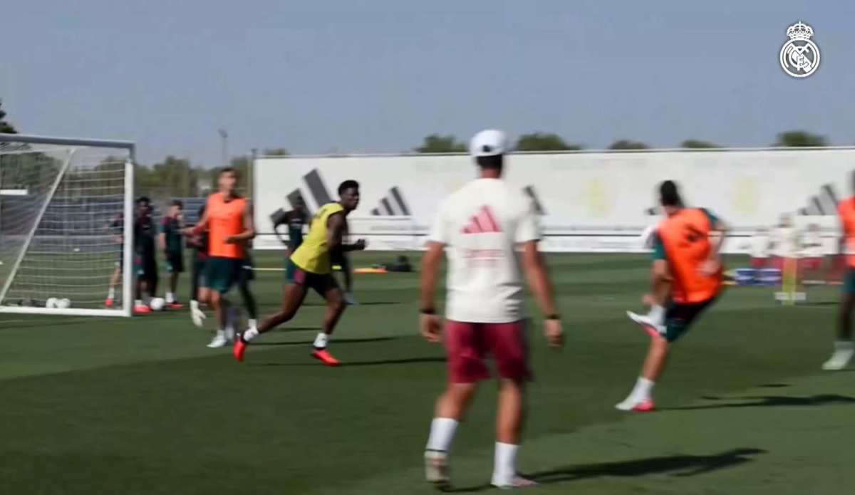 Arda Güler assist for Carlos Espí