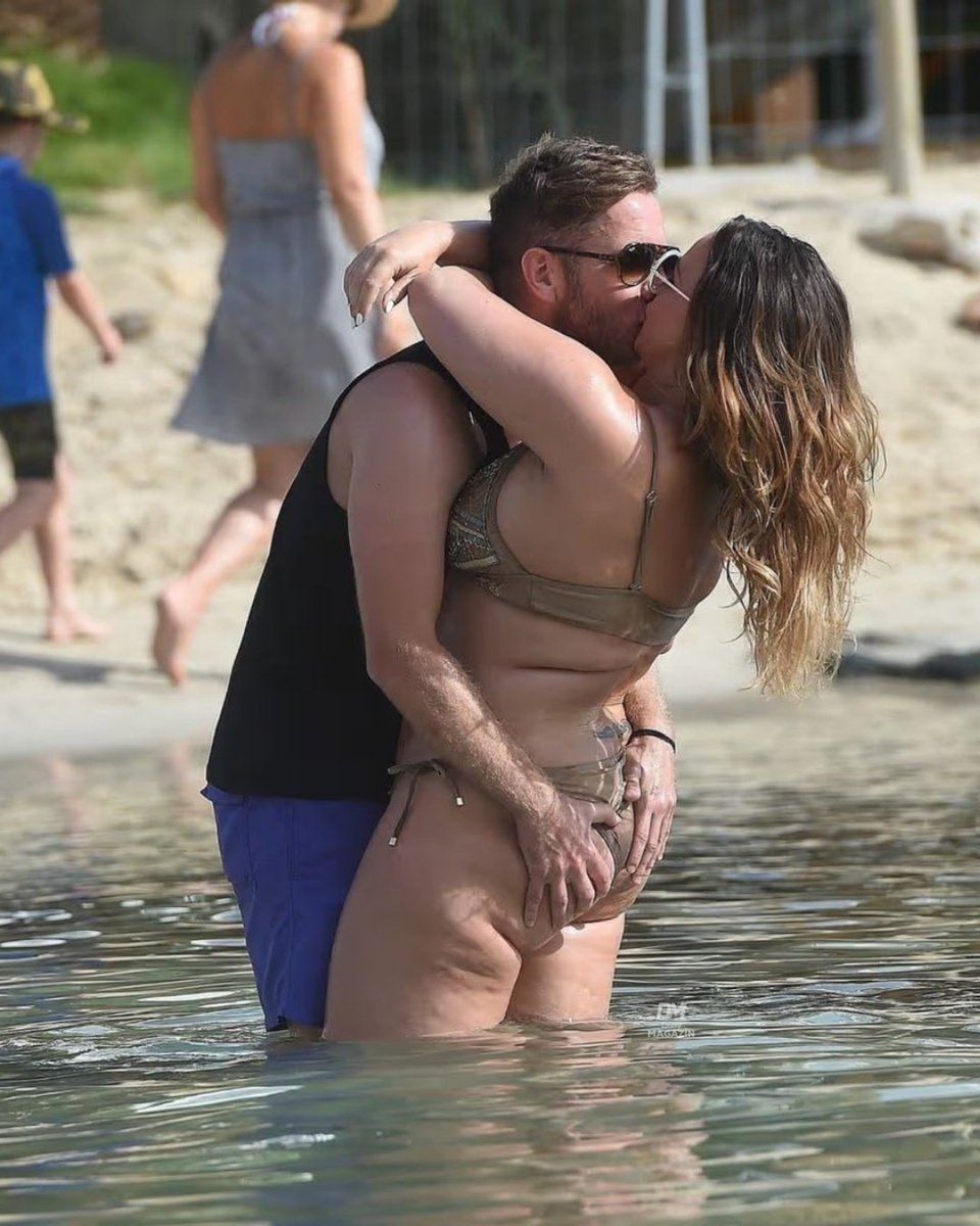 Chanelle Hayes DM MAGASIN bikini (photo 2 of 2)
