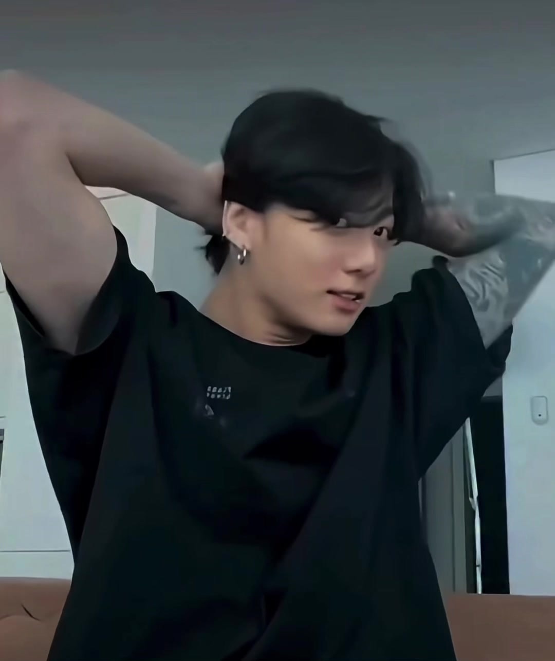 Jungkook hair pull moment