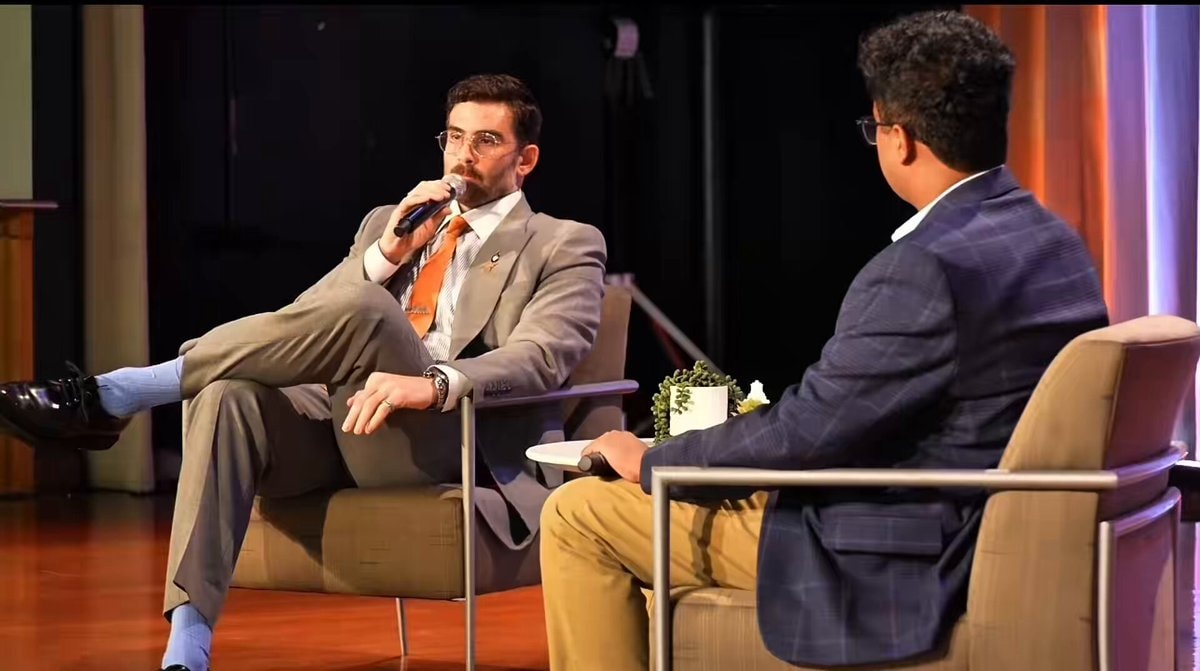 Hasan Abi booed at UT speech