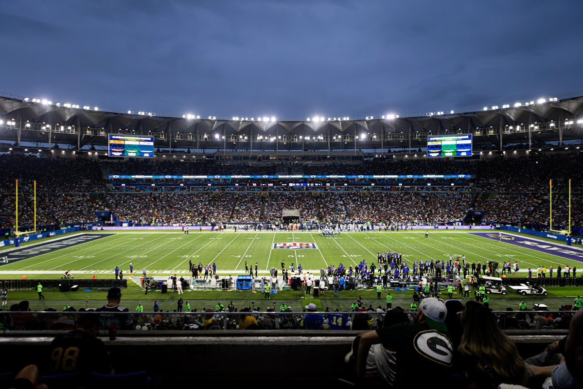 Ravens vs Cowboys at Maracanã