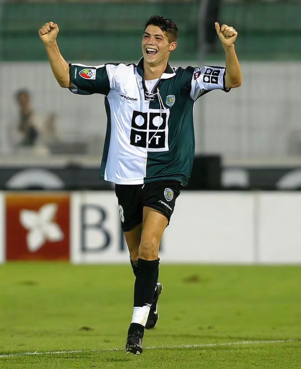 Cristiano Ronaldo first career goal 🥹 (photo 3 of 3)
