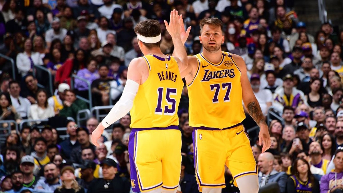 Lakers offseason moves (photo 2 of 2)