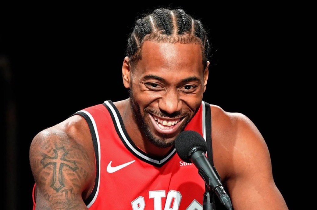 Kawhi Leonard Raptors jersey smile