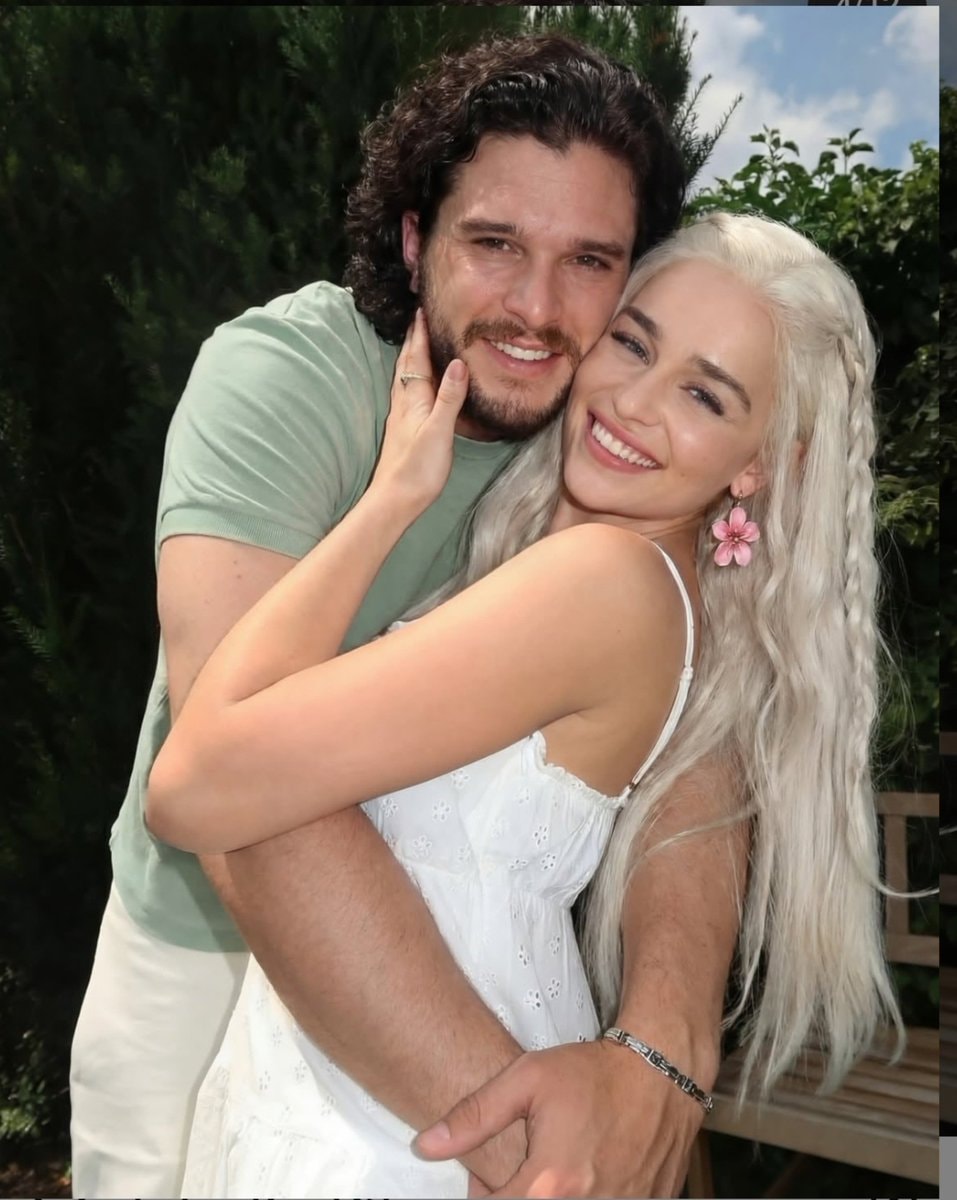 The Game of Thrones union comparison (photo 1 of 3)