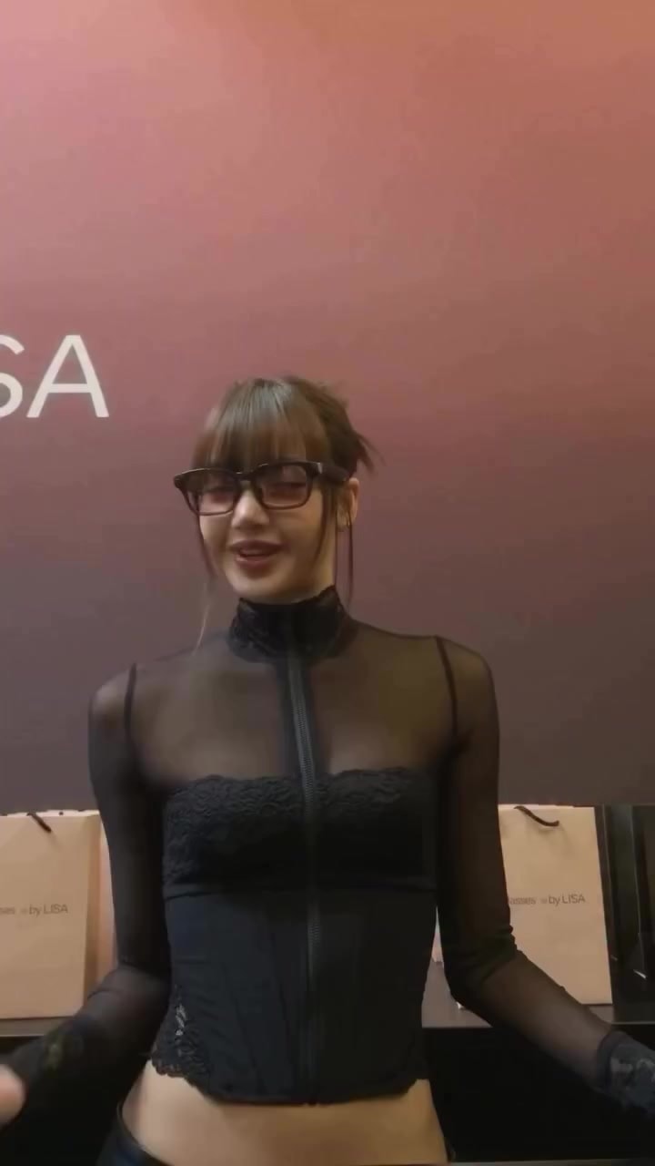 LISA MetaGlasses LA pop-up