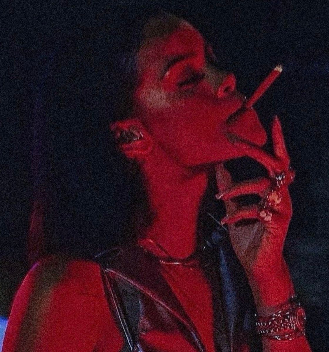 Rihanna Anti 2016 (photo 4 of 4)