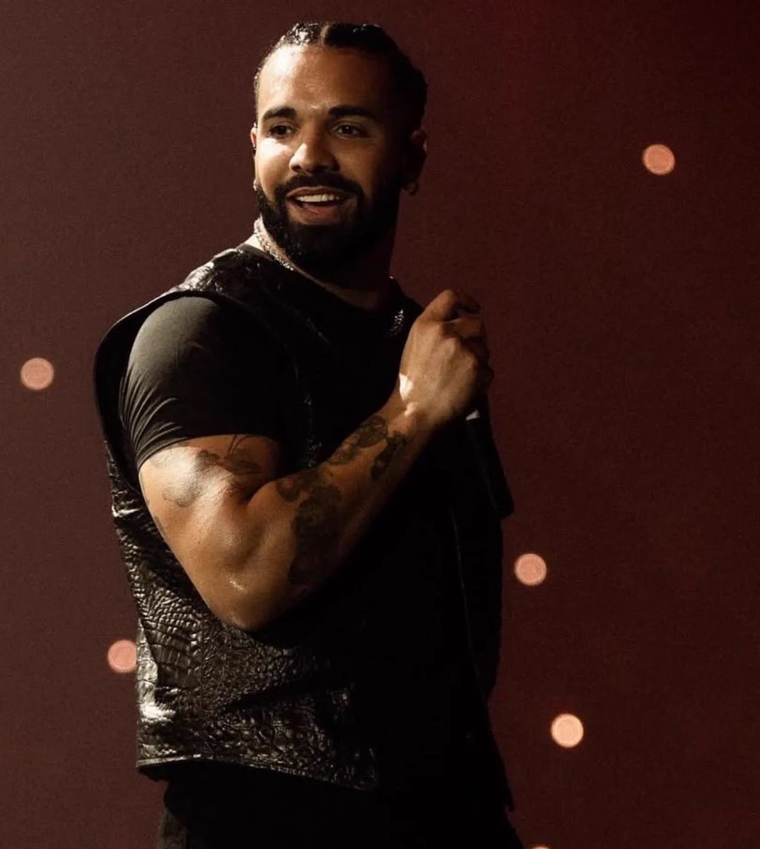 Drake 6 GOD turns 40