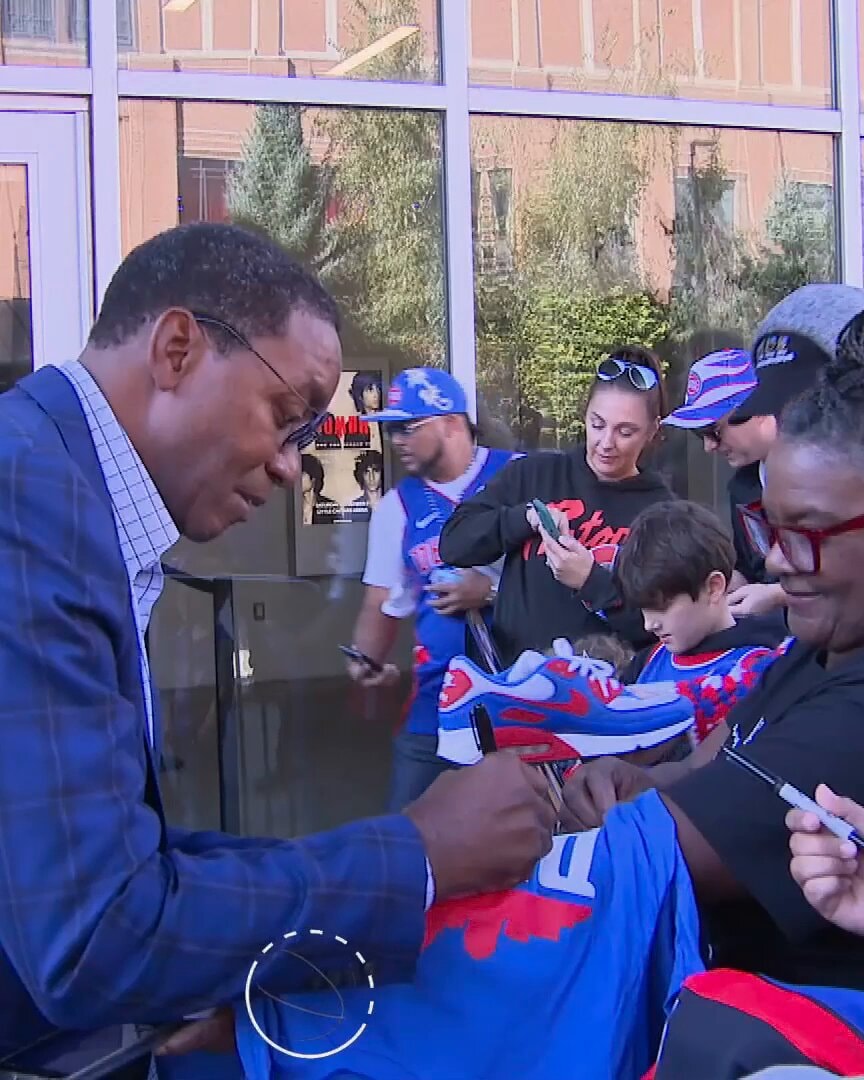 Pistons legends at season opener