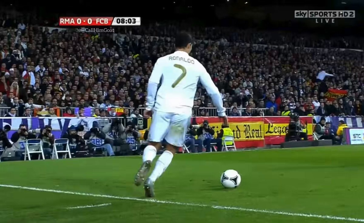 Cristiano Ronaldo vs Gerard Pique