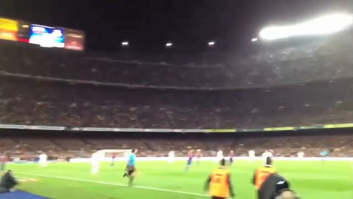Cristiano Ronaldo calms the Camp Nou