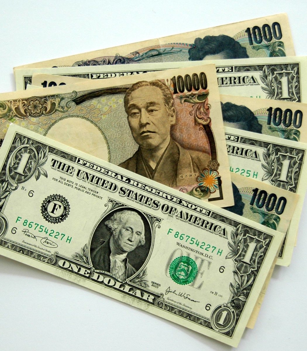 US weighs Japan bailout
