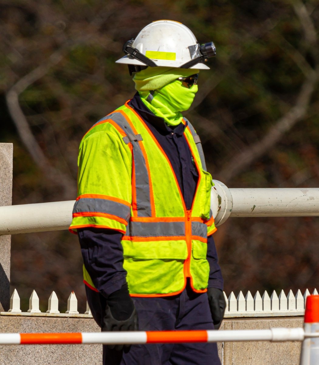 ICE agents disguised as construction workers ICE agents disguised as construction workers